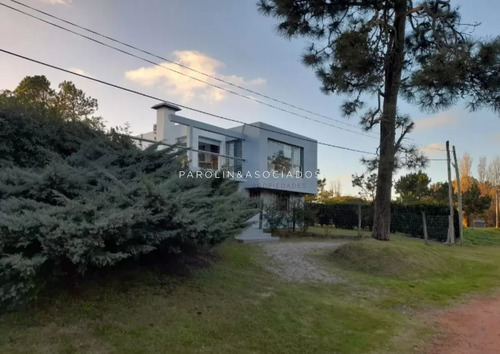 Hermosa Casa De 4 Dormitorios En Rincón Del Indio - Punta Del Este