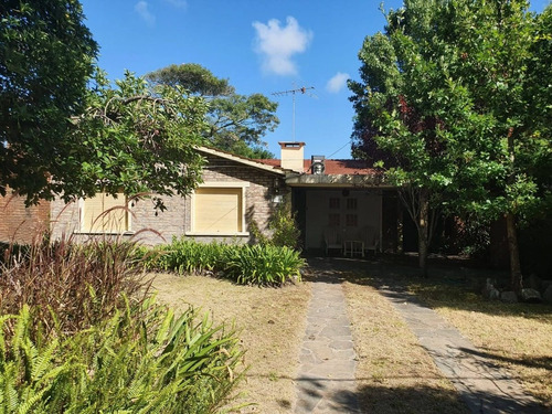 Casa En Piriápolis, Barrio Beaulieu