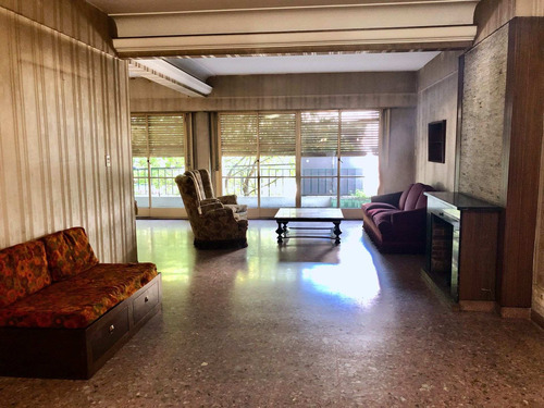 Imagen 20 de 30 de Casa Venta Barracas En Block Garaje Jardín Terraza