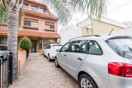 Muy Lindo Dúplex 5 Ambientes, Con Jardín Y Parrilla - Olivos