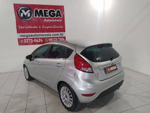 Imagem 3 de 10 de Ford Fiesta 1.6 Titanium Hatch 16v Flex 4p Powershift