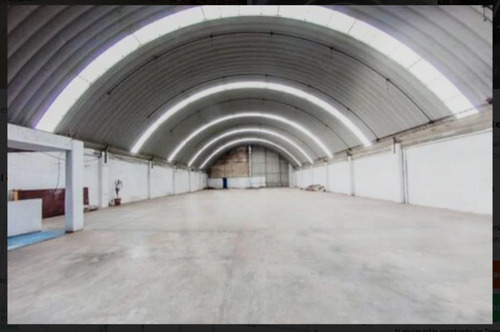 Renta De Bodega Comercial En Iztapalapa, Frente A Central De Abastos Le399