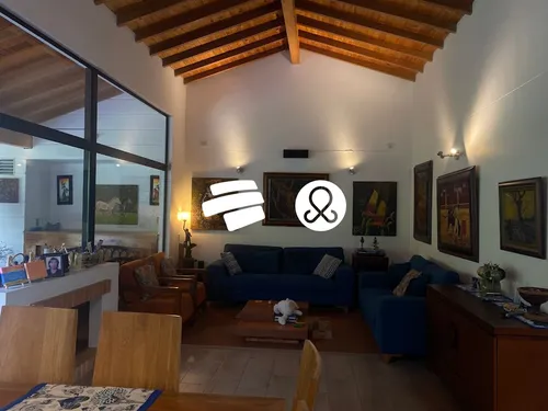 Casa En Conjunto Cerrado En Venta En Área Urbana Undefined Habitaciones