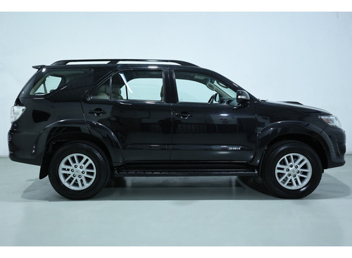 Toyota Hilux SW4 3.0 SRV 4X4 7 LUGARES 16V TURBO INTERCOOLER DIESEL 4P AUTOMÁTICO