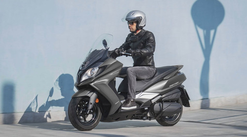 Imagen 14 de 18 de Kymco 350 Downtown 2023 Tcs Nuevos Colores