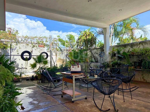 Imagen 9 de 30 de Casa En Venta En Avenida Colon Mérida Yucatán