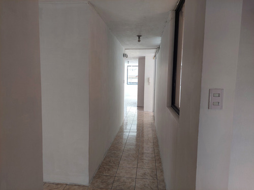 Arriendo Amplia Oficina 200 Metros En Av. Granados
