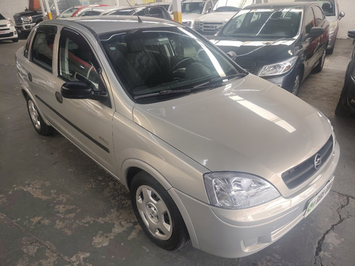Chevrolet Corsa Sedan 1.8 Maxx Flex Power 4p