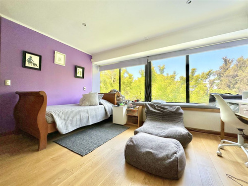 Casa En Venta De 4 Dorm. En Lo Barnechea