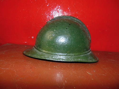 Imagen 7 de 10 de Antiguo Casco Militar