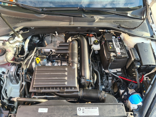 Imagen 12 de 12 de Volkswagen Golf 2020 1.4 Highline Dsg At