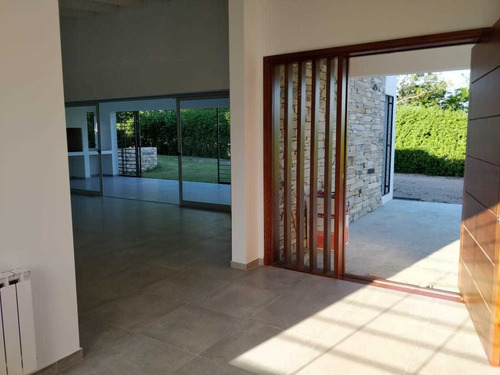 Casa Villa Allende Golf Muy Comoda