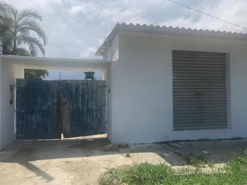 Imagem 1 de 14 de Casa Com Comércio Em Itanhaém 2 Dormitórios. 6345e