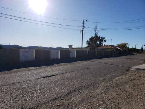 Imagen 4 de 10 de Astra Fracción De 6.000 M2 Con Importante Inmueble