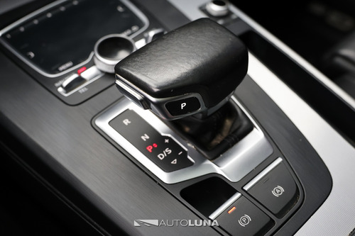 Audi Q5 2.0 T 252HP QUATTRO S-TRONIC SECURITY L18