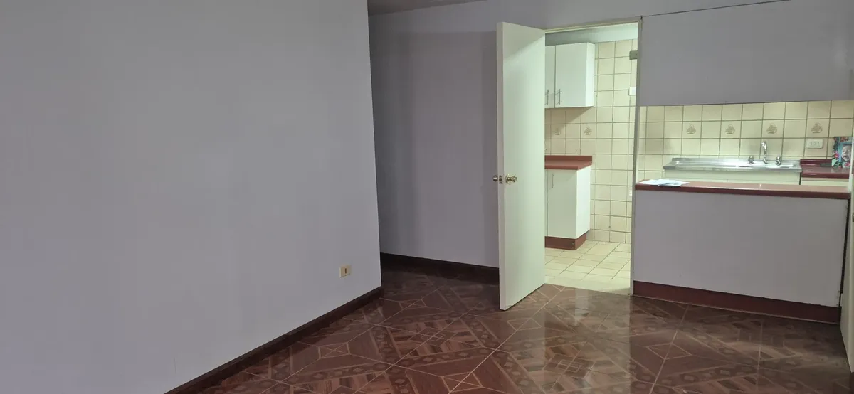 Imagen 3 de 10 de Depto Remodelado En Condominio Con Áreas Verdes Cerca Metro