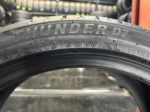 Pneu 245/40/19 Delinte Thunder D7 Usado!!! (Usado)