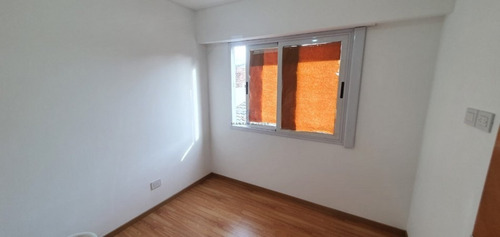 Imagen 16 de 17 de Venta Departamento De 4 Ambientes En Tablada, Buenos Aires.