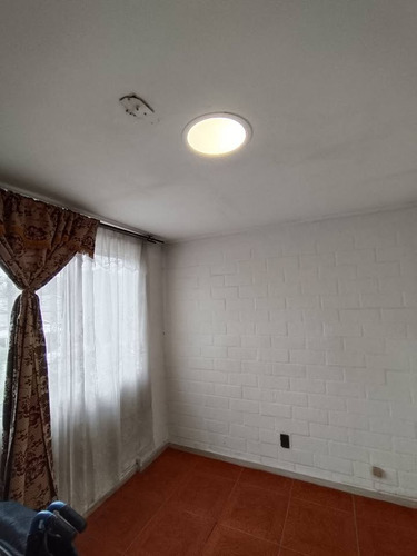 Venta De Casa 3d+2b+2e+1bodega En Lomas De Maipú (maipú)