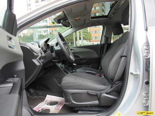Imagen 12 de 25 de Chevrolet Sonic 1.6 Lt