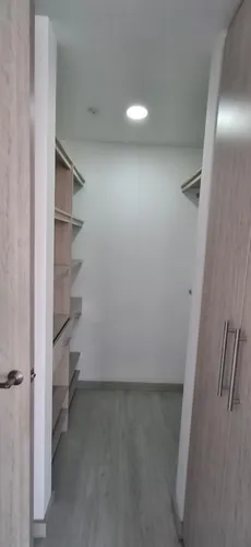 Apartamento En Venta En Calasanz. Cod V12651