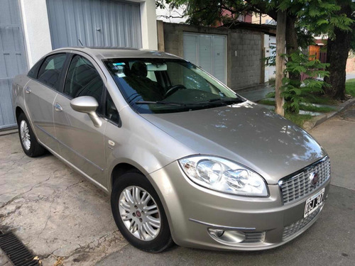 Fiat Linea 1.8 Essence 130cv Dualogic 2011