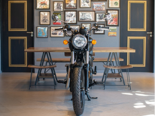 Imagen 4 de 25 de Royal Enfield Meteor 350 Stellar Negra Reserva