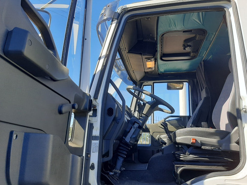 Tractor Sencillo Iveco 320