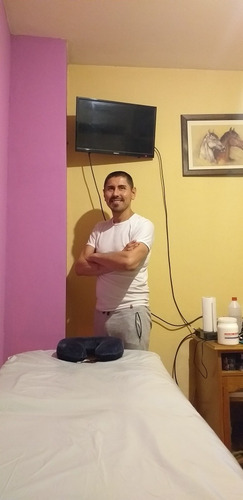 Imagen 4 de 4 de Masajista Masculino Profesional En Palermo Y Recoleta