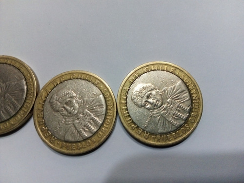 Imagen 6 de 10 de Moneda 100 Pesos - Con Falla - Chile -( Valor Por 4 )