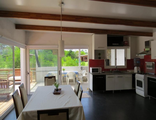 Vendo Casa Con Piscina, 200 Mts De La Playa, Ocean Park- Ref: 34