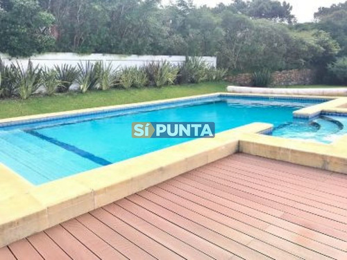 Imagen 15 de 17 de Apartamento En Venta, Frente Al Mar
