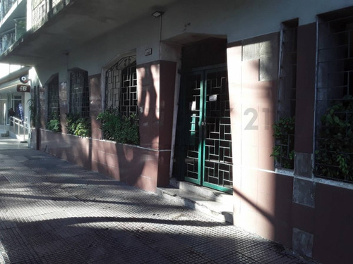 Imagen 22 de 22 de Venta Departamento 3 Ambientes Luminoso 2 Dormitorios Lavadero Buena Ubicacion