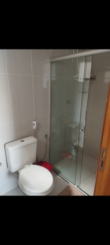 Apartamento Com Dois Quartos, Um Banheiro, Todo Mobiliado.