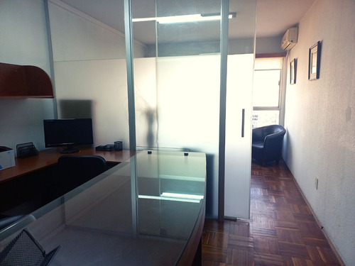 Oficina En Alquiler Ubicado En Centro