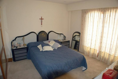 Imagen 11 de 17 de Casa En Venta En Villa Luzuriaga