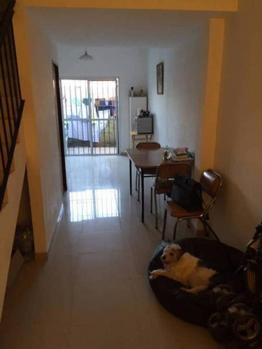 Imagen 5 de 15 de En Venta Duplex C/ Patio Y Cochera.