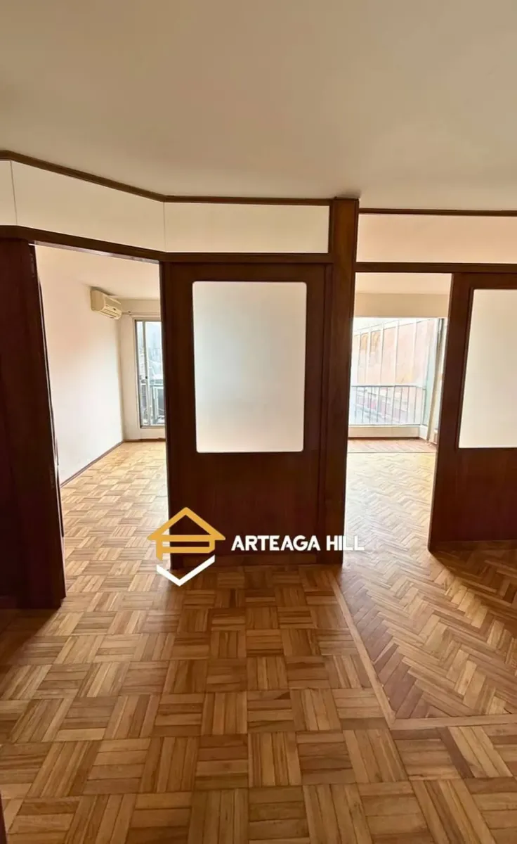 Alquiler | Apartamento De 2 Dormitorios En Cordón | Ideal Consultorio O Vivienda | Bajos Gastos Comunes | A Pasos De 18 De Julio · Foto 2