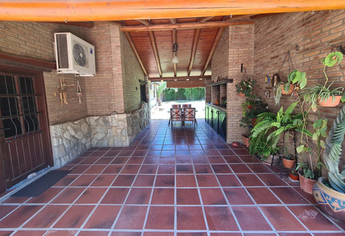 Hermosa Propiedad - Cercana Al Arroyo