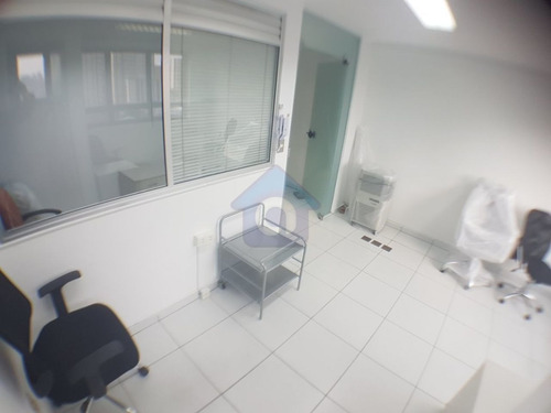 Imagem 9 de 13 de Excelente Conj Comercial 33m² Próx Metrôs Santa Cruz E Vila Mariana - Tw9691