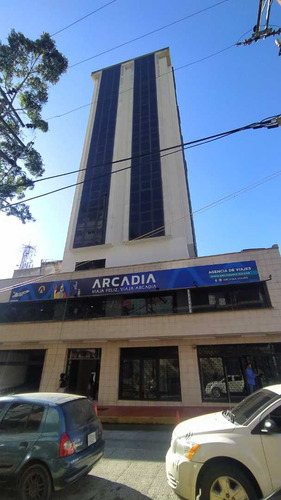 Oficina En Alquiler Torre Majay, Av Bolivar Norte