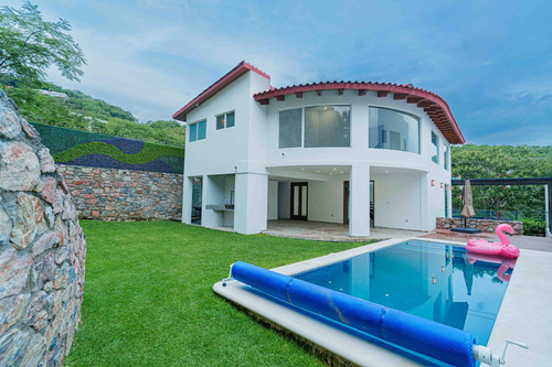 Moderna Residencia Nueva En Rancho San Diego, Ixtapan De La Sal - Pueblo Mágico