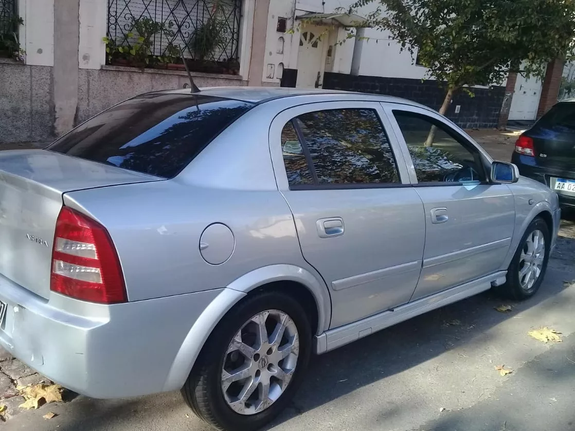 Chevrolet Astra 2.0 Gls