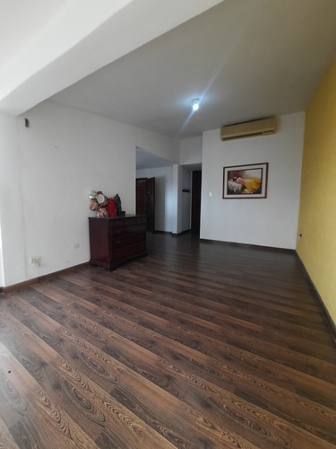 Yannet Inmuebles Vende Casa Calle Cerrada Trigal Norte