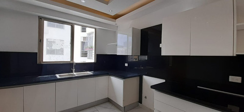 Imagen 9 de 20 de Alquilo Hermoso Apartamento En Bella Vista 3hab