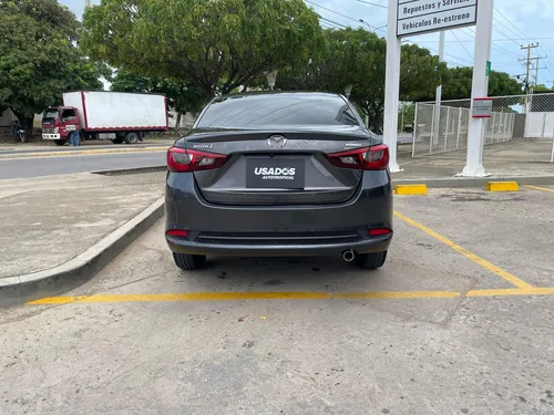 Mazda 2 Touring