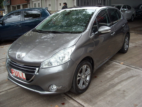 Peugeot 208 Feline 2013