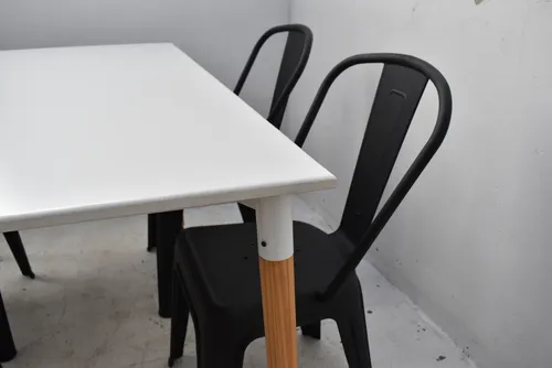 Combo Comedor Silla Tolix + Mesa Eames 1.20 X 80