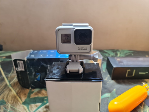 Câmera Ação Gopro Hero 7 Black Dusk White Edição Limitada
