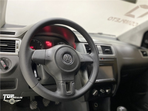 Imagem 6 de 10 de Volkswagen Fox 1.0 Mi Trendline 8v Flex 4p Manual
